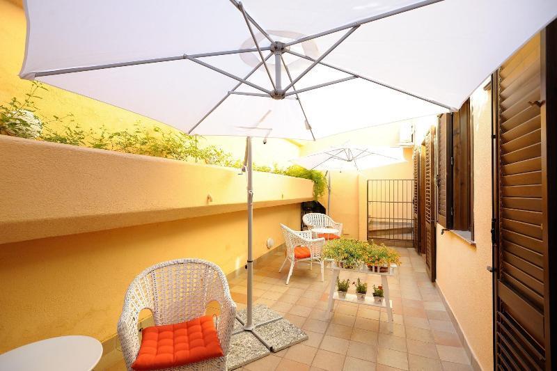 B&B Le Sorelle San Leone Bagian luar foto